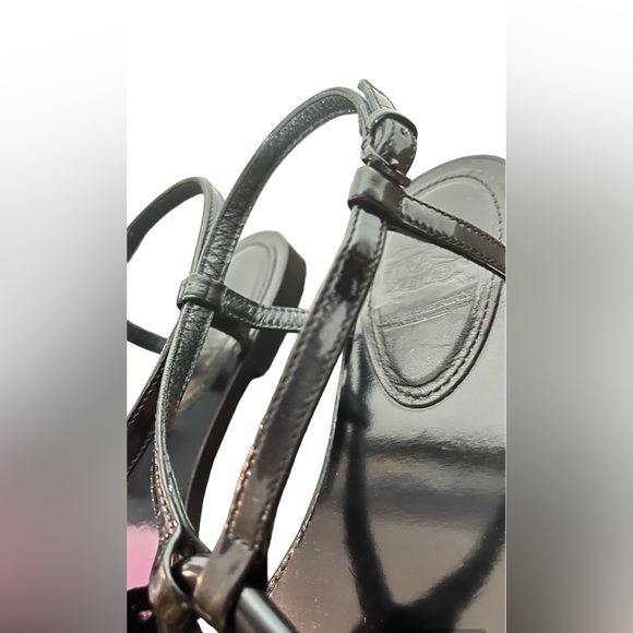 BURBERRY Black Link Patent Leather Chain Thong Sandals EU 39 US 8.5 Flats - Picture 8 of 11